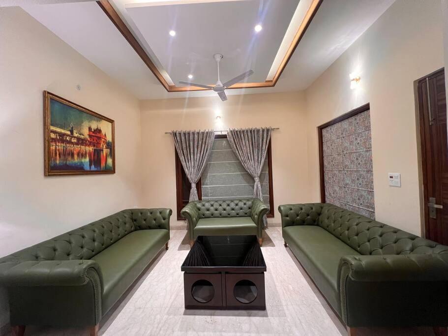 5Bhk Home Away From Home At Ranjit Avenue Amritsar Exterior photo