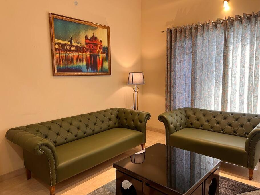 5Bhk Home Away From Home At Ranjit Avenue Amritsar Exterior photo